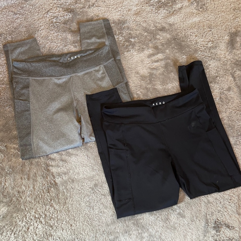 Women’s Aeropostale Leggings with Pockets!!